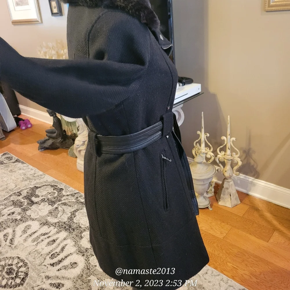 Guess Wool Blend Pea Coat Faux Fur Collar Leather Belt Studded Black Small #613 - Picture 10 of 14